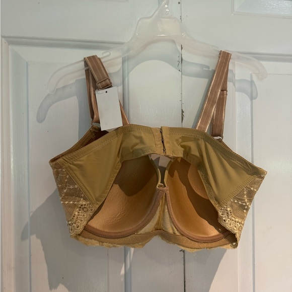 NWT Underwire Lace bra in tan or Black - Picture 2 of 6